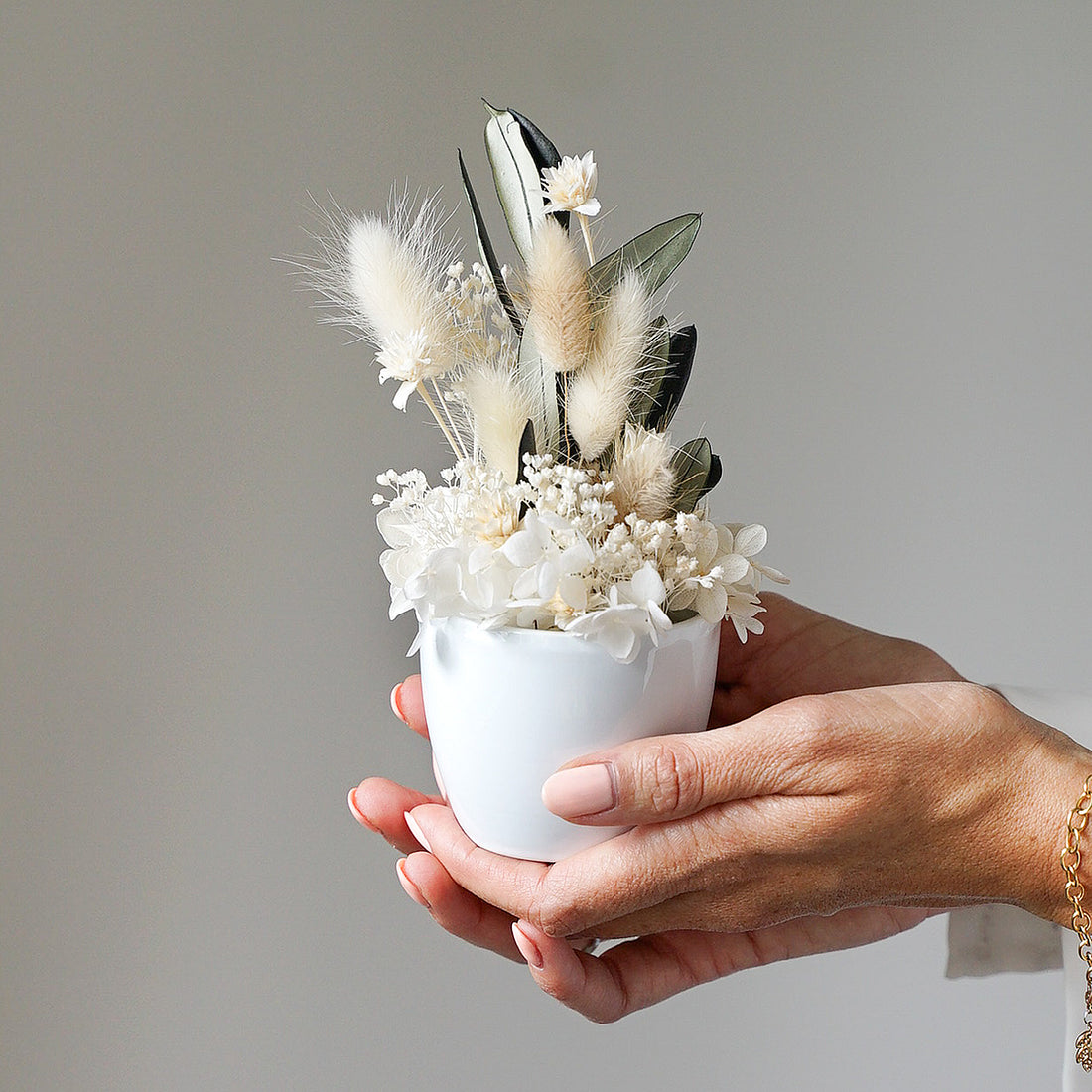 Hochzeitsblumenarrangements: Traditionell vs. Trockenblumen