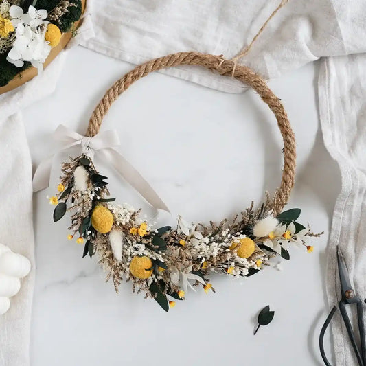 DIY-Set Pippa: 20 cm Jutering mit 5 Trockenblumenarten für frühlingshaften Wandkranz