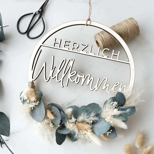 DIY-Trockenblumen Türkranz Svea: 25 cm Holzring mit "Herzlich Willkommen" und 6 Trockenblumenarten