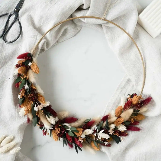 DIY-Trockenblumenkranz Rosalie: 25 cm Metallring mit 10 Trockenblumenarten in Rot, Gelb, Creme und Grün