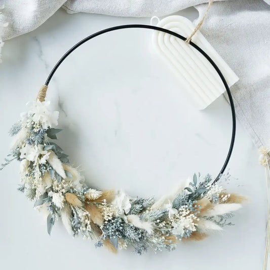 DIY-Trockenblumenkranz Lara schwarz: 25 cm Metallring mit 10 verschiedenen Trockenblumenarten für elegante Dekoration