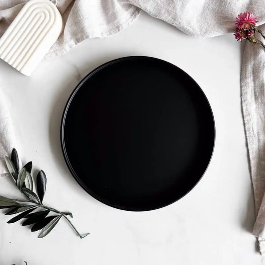 Metalltablett 25 cm Schwarz: Robuster Untersetzer für Tischkränze, schützt vor Kratzern und Wachs