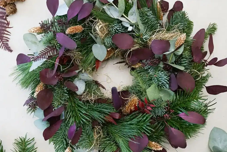 DIY-Set Adventskranz Cleo – mit frischen Zweigen & Trockenblumen