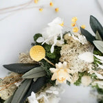 Komplettes DIY-Set Ruth für einen stilvollen Trockenblumen Tischkranz in Naturtönen