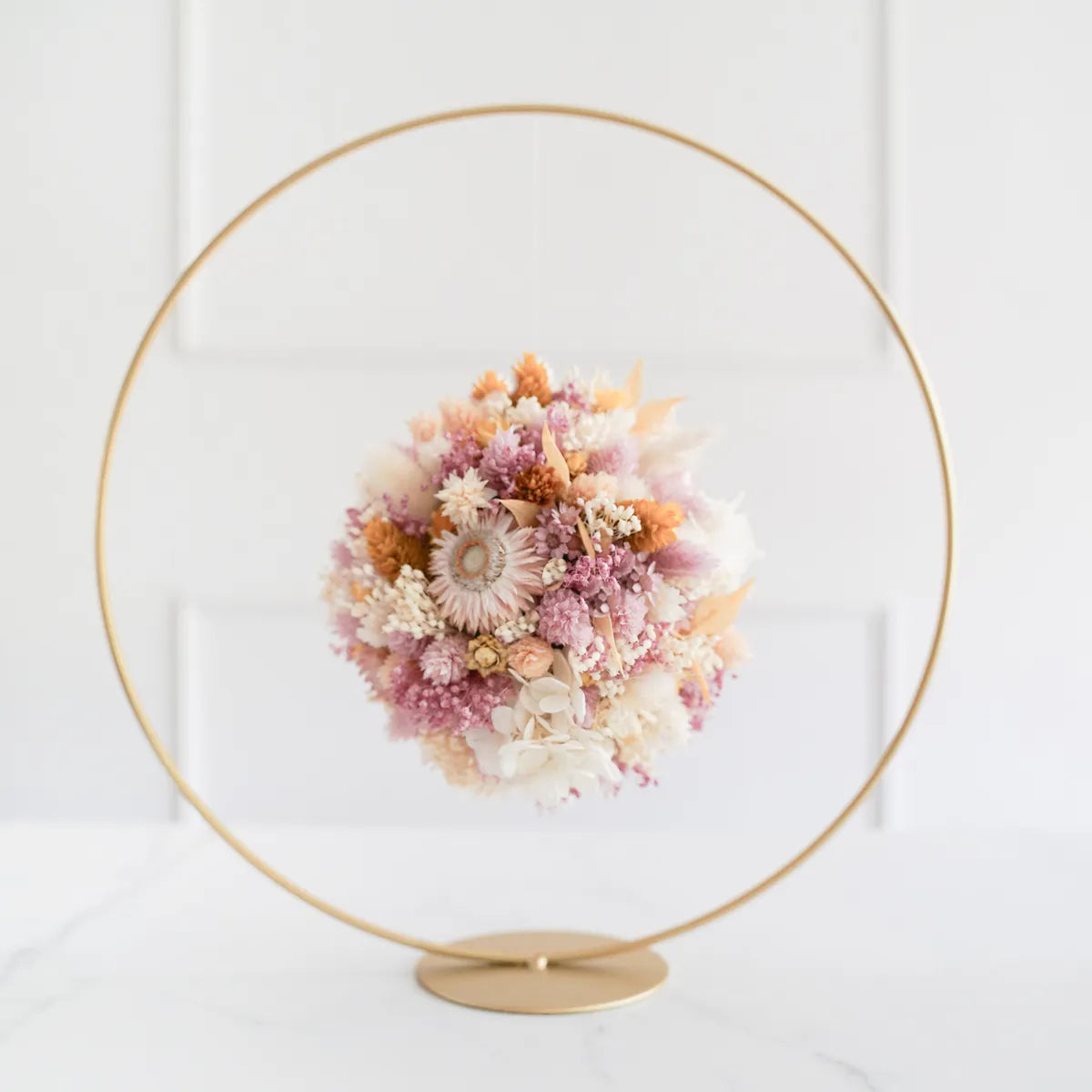 DIY-Trockenblumenwolke Alina: Metallreif mit Fuß, Steckschaum und 14 Trockenblumenarten für luftiges Blumengesteck