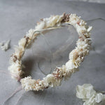DIY-Trockenblumen Haarkranz Lea: Set mit Basteldraht, 10 Trockenblumenarten in Creme und Rosa für Haarschmuck