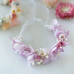 DIY-Trockenblumen-Blumenarmband Amelie in Flieder