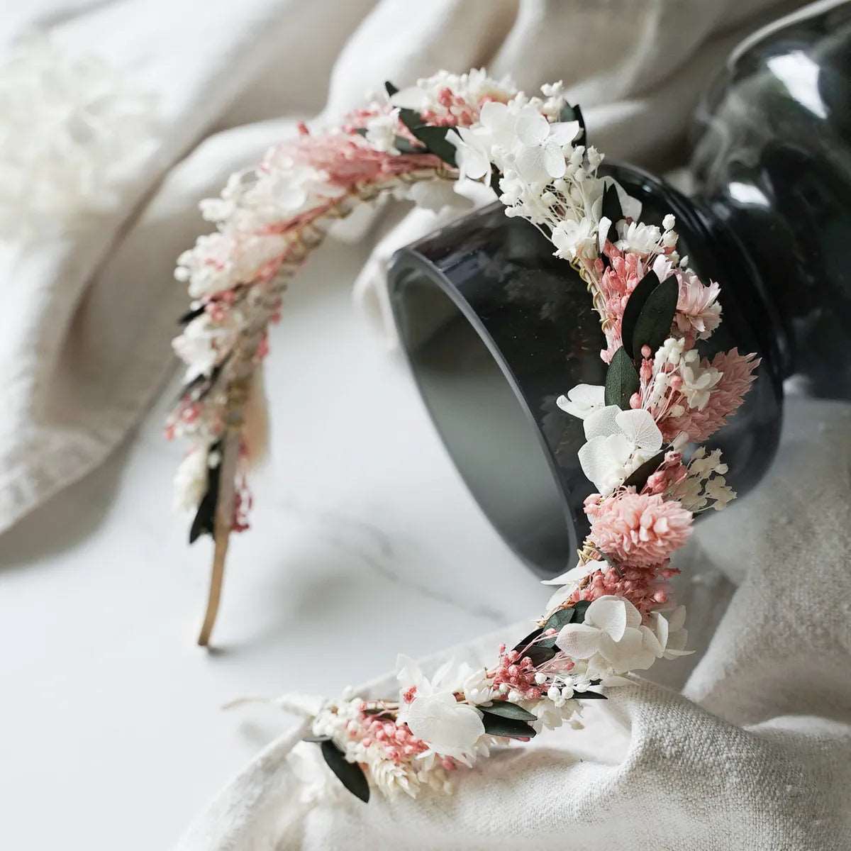 DIY-Trockenblumen Haarreif Tamara: Set mit Basteldraht, Haarreif, 9 Trockenblumenarten und Spezialtape für individuellen Haarschmuck