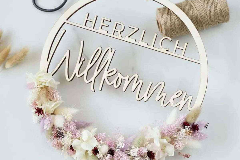 DIY-Trockenblumenkranz Bianca: 25 cm Holzring mit 