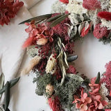 Kreativ-Set Jette: Handgefertigter Kranz mit 16 verschiedenen Trockenblumen und Moosen
