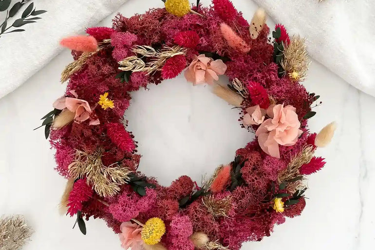 DIY-Set Adventskranz Pink Christmas: 25 cm Strohrömer mit Trockenblumen in Rosa, Pink und Gold