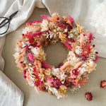 Trockenblumen Tischkranz Jasmin in Apricot, Pink und Creme – DIY-Steckkranz von Blumelei, 25 cm