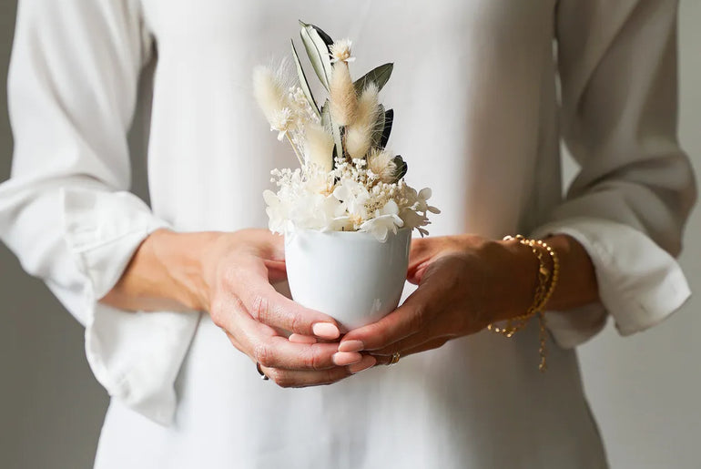 Trockenblumen Gesteck Alexa boho: DIY-Set mit 11 Trockenblumen für zarte Dekoration in Creme und Weiß