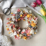 DIY-Trockenblumen-Steckkranz Tabea in Apricot, Pink und Gelb